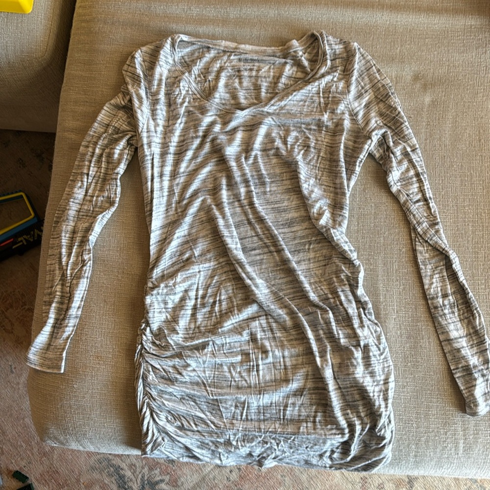 Motherhood Maternity long sleeve top